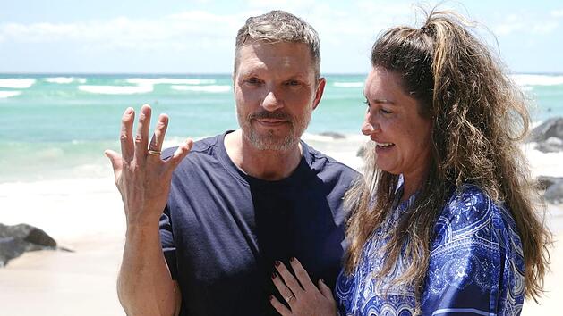 Der verschollen geglaubte Ehering von Hardy Kr&uuml;ger junior ist wieder da: Ein Hobby-Schatzsucher fand ihn am Strand.