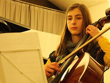 Carina Hiebl.