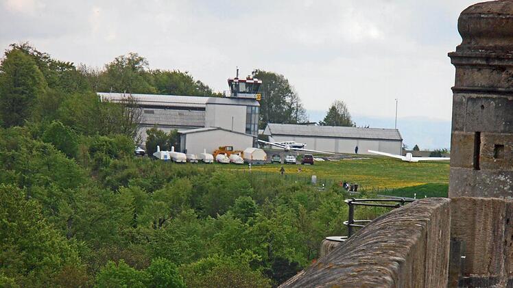Flugplatz Brandensteinsebene von der Veste Coburg aus gesehenFoto: Archiv/Jochen Berger