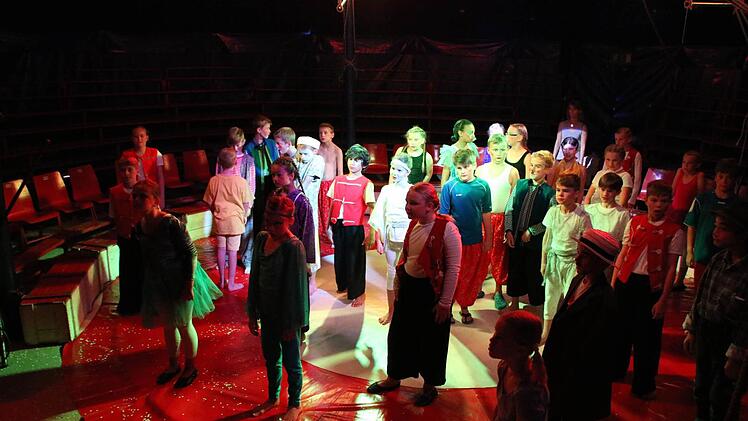 Eindrücke von der Vorstellung der 4. Klassen der Einhard-Grundschule Euerdorf. Foto: Ralf Ruppert