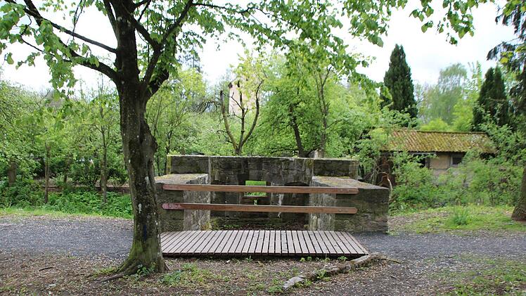 Die kleine Brücke hat die Münnerstädter Feuerwehr hergerichtet.Thomas Malz