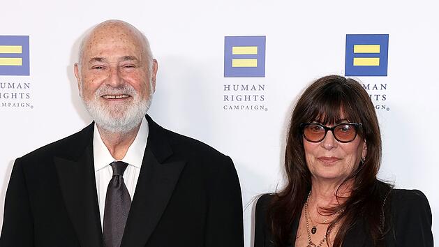 Hollywood-Regisseur Rob Reiner und seine Ehefrau Michelle wurden tot in ihrem Haus aufgefunden. Die Polizei ermittelt wegen Mordverdacht.