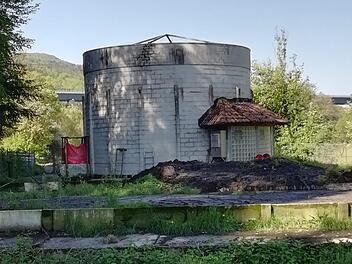 Noch völlig offen ist, laut Information von Bürgermeister Roland Römmelt die Zukunft der in die Jahre gekommenen Kläranlage in Riedenberg. Viele Varianten stehen derzeit zur Debatte.Evelyn Schneider