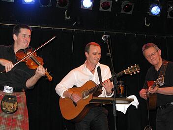 Die schottische Kultband "Other Roads" gastiert in der "Alten Zeche" in Stockheim. Repro: K.-H. Hofmann