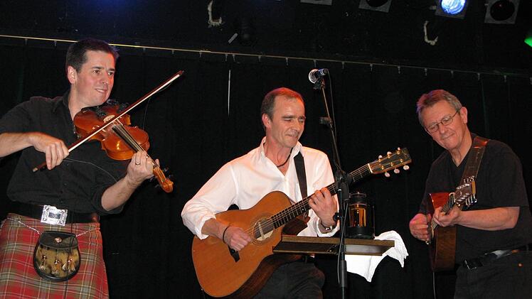 Die schottische Kultband "Other Roads" gastiert in der "Alten Zeche" in Stockheim. Repro: K.-H. Hofmann