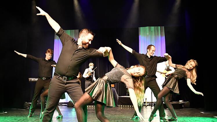 Irischen Tap Dance mit keltisch-irischer Livemusik kann man am Mittwoch in der Forchheimer Jahnhalle erleben. Foto: PR