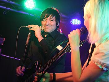 ¡Más Shake!  mit Rod Gonzalez im Sound 'n' Arts in Bamberg. Foto: Michael Gründel