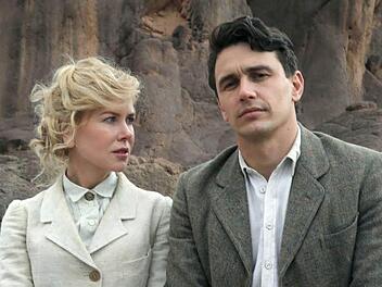 Wüstendrama: Nicole Kidman und James Franco in einer Szene von Werner Herzogs "Queen of the Desert". Foto: dpa