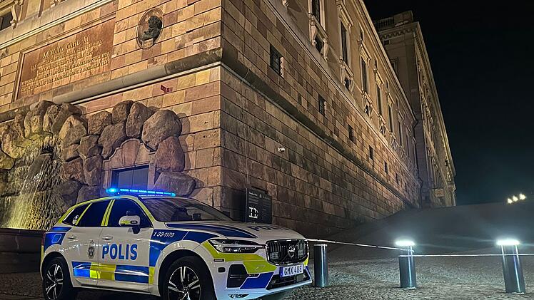 Polizeisch&uuml;sse am Stockholmer Schloss