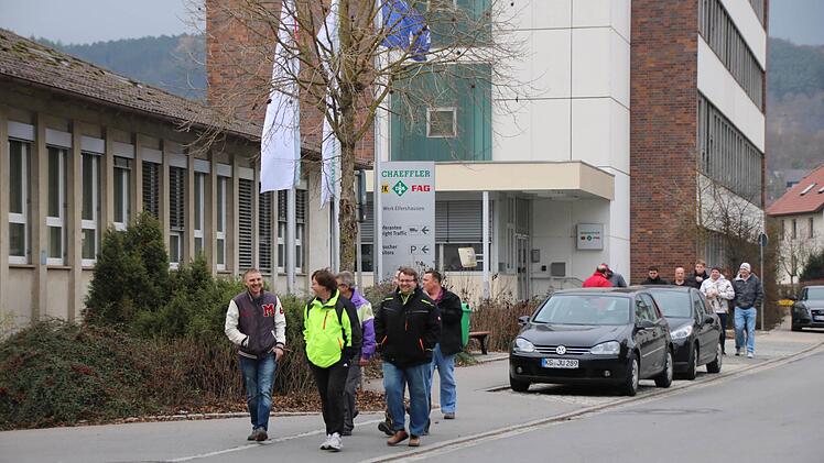 Eindrücke rund um die Betriebsversammlung im Schaeffler-Werk Elfershausen. Foto: Ralf Ruppert