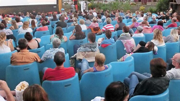 Im Kino zu sitzen und doch im Freien zu sein - dieses besondere Gef&uuml;hl kann man vom 14. bis 17. August in Neustadt erleben.  Foto: Nadine Irmsch