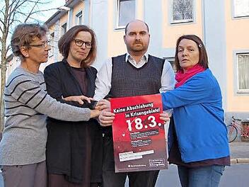 Sie gehören zum Organisationsteam des Aktionsbündnisses in Coburg (von links): Ruth Schulz, Sabine Unger, Wolfram Klatt und Bärbel Hufnagel.  Foto: Helke Renner