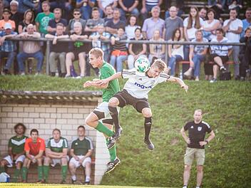 Volle Hütte: Das Derby zwischen dem VfR Katschenreuth und dem SSV Kasendorf sahen 550 Zuschauer - Bestwert in der Liga.  Foto: Alexander Muck