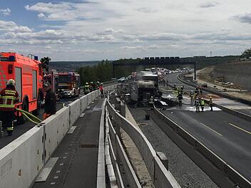 Auf der A3 brennt aktuell ein Sattelzug. Im Bereich Würzburg-Heidingsfeld muss mit Behinderungen gerechnet werden. Foto: Paso/News5
