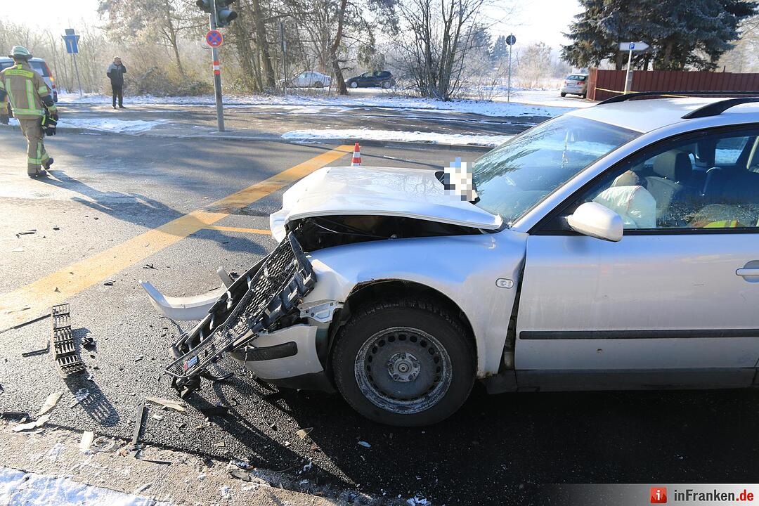 Drei Verletzte bei Unfall in Bamberg
