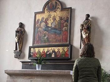 Die zwei Bildtafeln des sogenannten Marientod-Altars in der Münnerstädter Stadtpfarrkirche kommen für einige Monate als Leihgabe ins Germanische Nationalmuseum.  Fotos: Heike Beudert