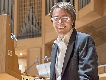 Orgelvirtuose Christian Schmitt spielt am 31. Oktober in der Kirche von Gleisenau. Foto: pr