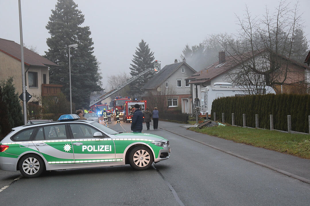Wohnhausbrand in Coburg: Bewohnerin wurde schwer verletzt – Haus unbewohnbar