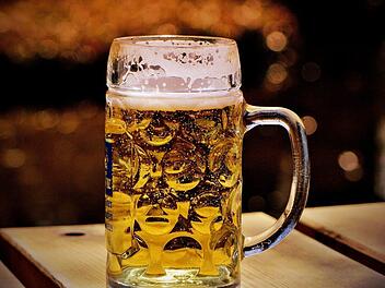 Das Radler ist ein Biermixgetränk aus Bier und Zitronenlimonade. Symbolfoto: Pixabay/ Alexas_Fotos