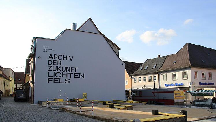 Auch am Marktplatz realisiert die Hofmann-Gruppe aus Schney ein Infozentrum zu dem Thema.