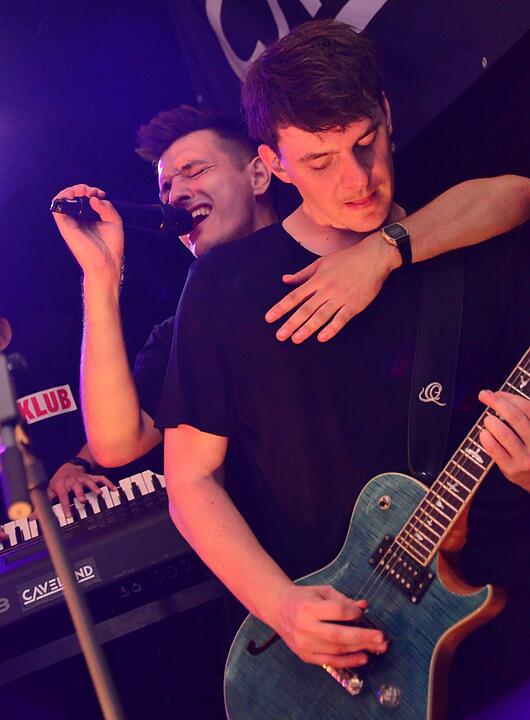 Party mit der Band "CAVELAND"