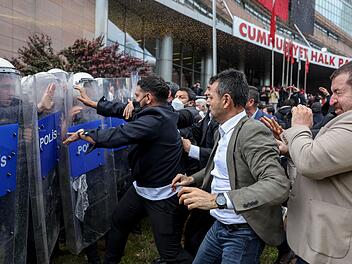 T&uuml;rkei geht gegen Opposition vor