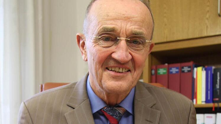 Die stärkste Sportart im Sportkreis ist der Fußballsport, gefolgt vom Turn- und Tischtennissport, zählt BLSV-Kreisvorsitzender, Karl H. Fick auf. Foto: Sonja Adam