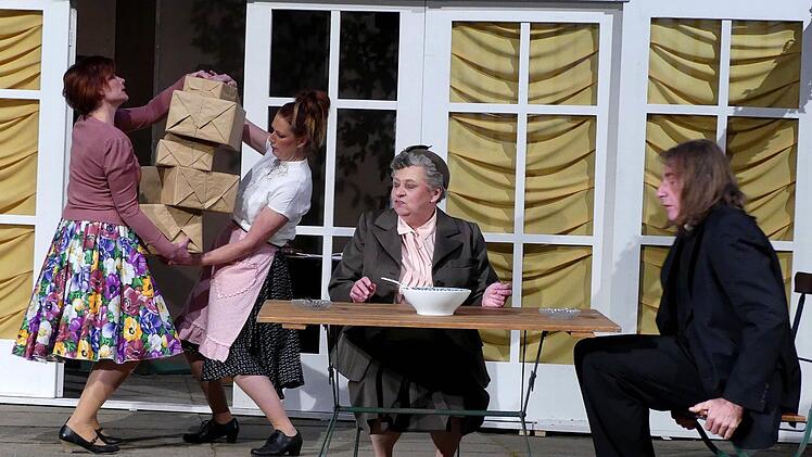 Szene aus Miss Marple - Mord im Pfarrhaus Foto: Dieter Hübner