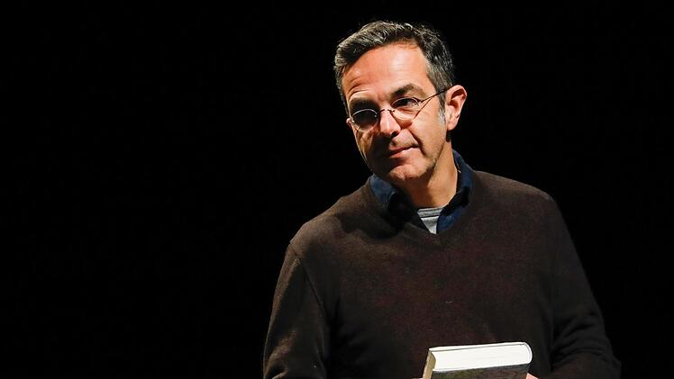 Navid Kermani  bei  seinem Auftritt beim Bamberger LiteraturfestivalFoto: Matthias Hoch