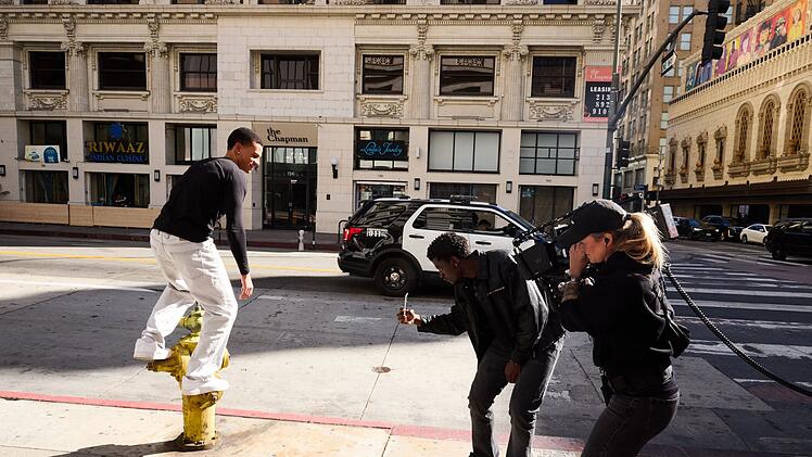 Boureima (links) soll beim Casting authentische Lebensfreude r&uuml;berbringen.