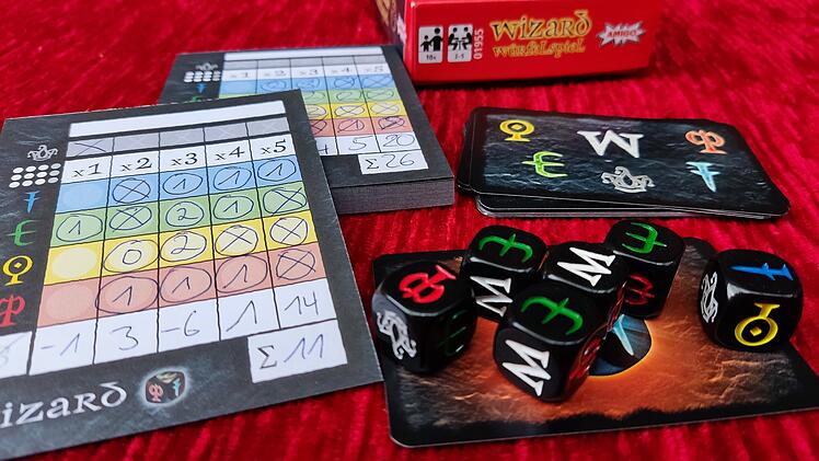 Spiele-Test Wizard-Würfelspiel: Was taugt die Würfel-Variante des beliebten Kartenstichspiels?