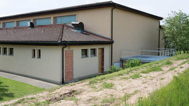 Die Henneberg-Halle in Steinach wird saniert.  Foto: Björn Hein