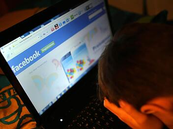 Die Plattformen w&uuml;rden die Beschwerden der Nutzer nicht ausreichend ernst nehmen. Foto:&nbsp;Oliver Berg/dpa