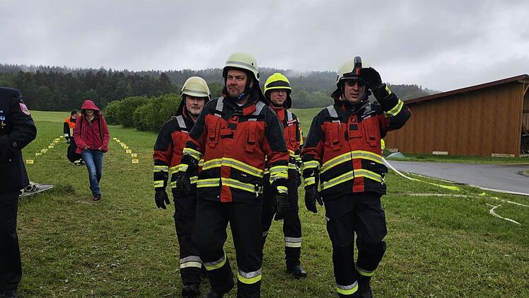 Oberfränkische Feuerwehrmannschaften nahmen an Bezirksleistungsmarsch teil