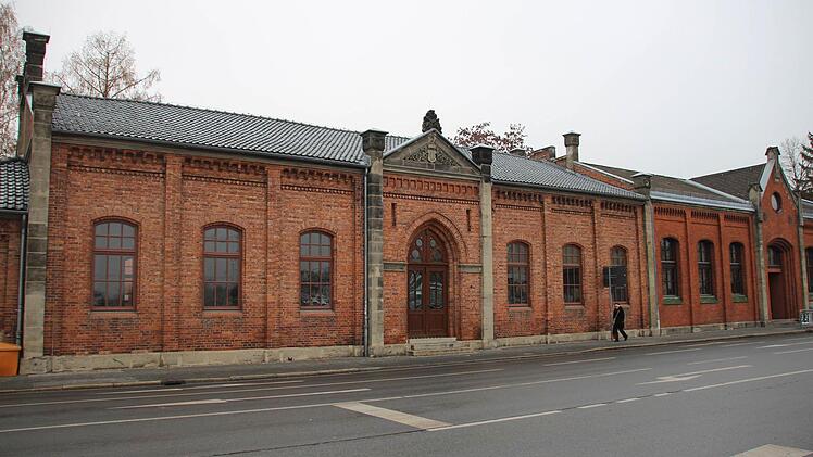 Die westliche Hälfte der alten Angerturnhalle dient heute als Veranstaltungsraum. Die östliche Hälfte beherbergt das Kinder- und Jugendzentrum Domino. Foto: Oliver Schmidt