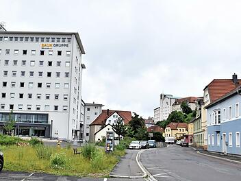 Der Ausbau der Bahnhofsstra&szlig;e bietet auch die M&ouml;glichkeit, gestalterische Elemente zu verwirklichen, wie in der j&uuml;ngsten Sitzung des Stadtrates deutlich wurde.