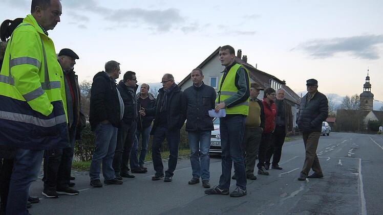 Großheirath: Der Zustand der Ortsdurchfahrt  auf der CO 12 ist schlecht. Ob die Straße allerdings schon im kommenden Jahr ausgebaut wird, ist noch nicht ganz sicher.Berthold Köhler