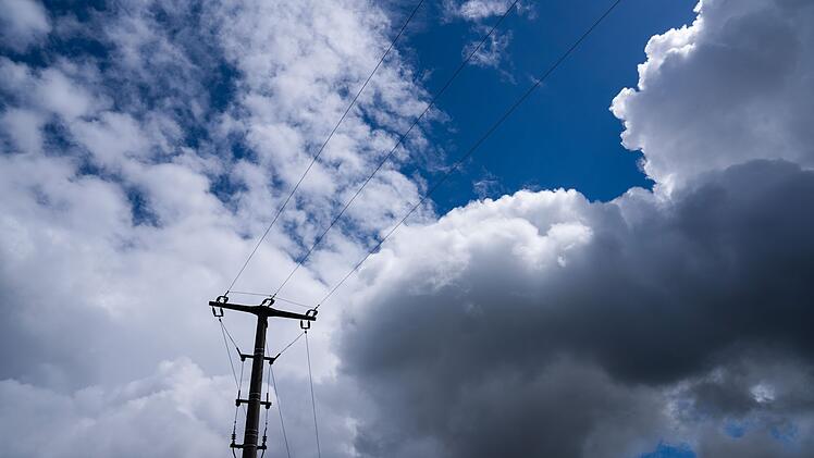 Landkreis Würzburg: Brand verursacht Stromausfall - mehrere Gemeinden betroffen