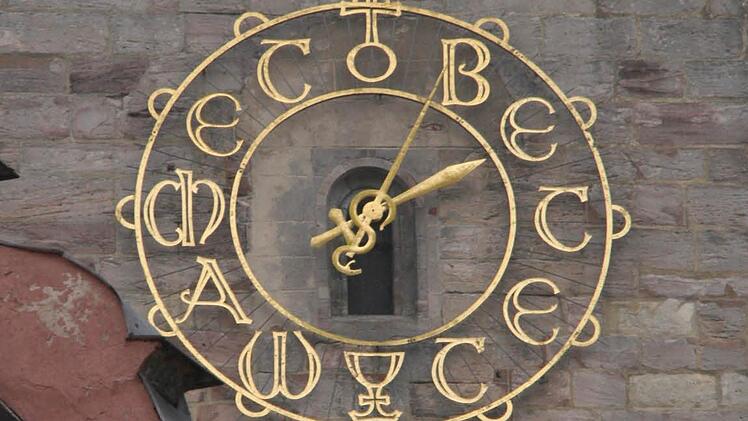 Die Turmuhr der Petrikirche in Kulmbach