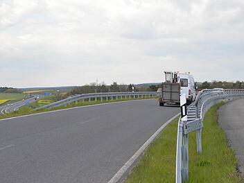 Mehr als 900 Fahrzeuge sind laut einer Verkehrszählung des Kreises täglich auf dem Ebenhäuserweg unterwegs. Foto: Isolde Krapf