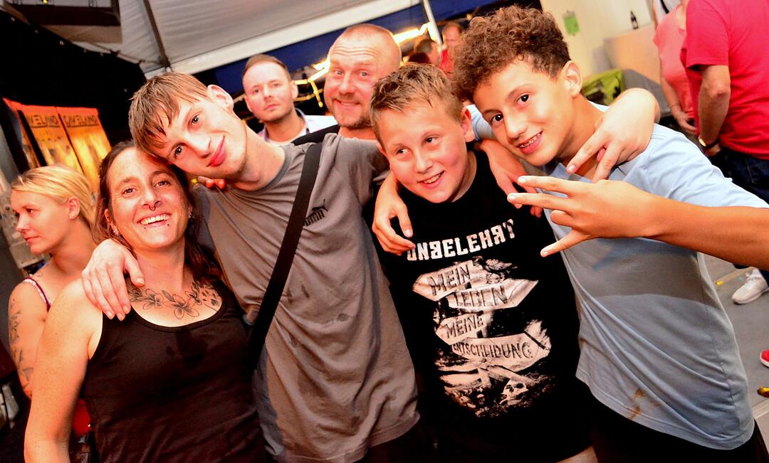 Party mit der Band "CAVELAND"
