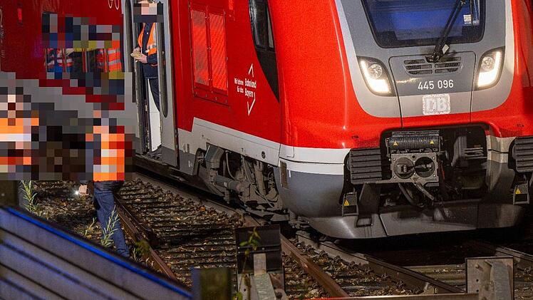 Kreis Ansbach: S-Bahn kollidiert mit Bagger - Notbremsung reicht nicht