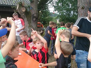 Die Dorfrallye begeistert immer. Foto: Elisabeth Assmann