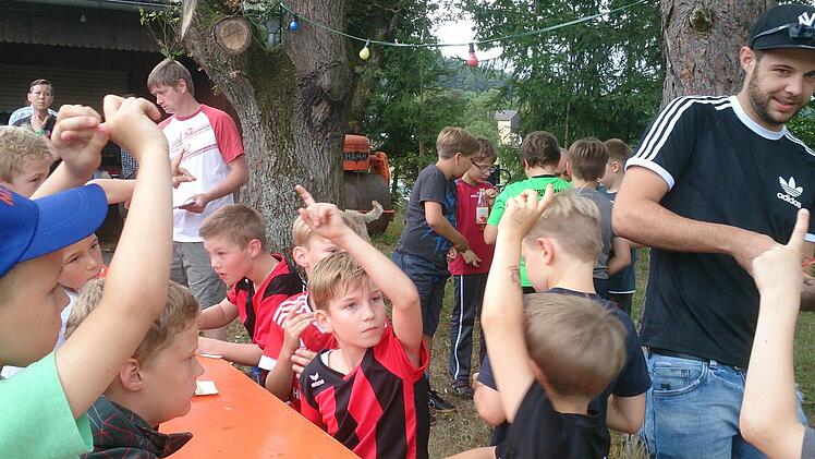 Die Dorfrallye begeistert immer. Foto: Elisabeth Assmann