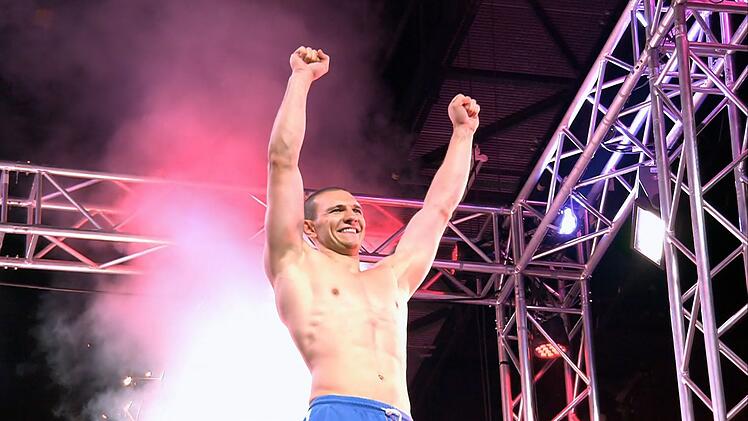 Im Halbfinale fast raus, im ersten Finaldurchgang nicht zu schlagen: Daniel "Dima" Gerber nagelte die schnellste Zeit in den Parcours. "Das war ne Ansage", lobte Moderator Jan Köppen.