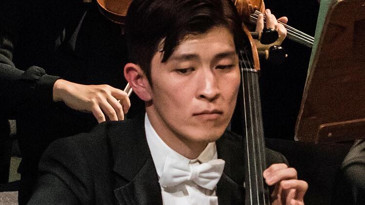 Wongwhee Moon, Solocellist des Philharmonischen Orchesters Coburg, ist auch am Beethoven-Projekt beteiligt.Foto: Jochen Berger