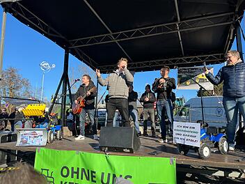 Veitsh&ouml;chheim: "Dorfrocker" auf Protest der Landwirte