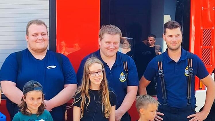 Grub am Forst: Matheo (3) schwer erkrankt - Feuerwehr berschert ihm unvergesslichen Moment