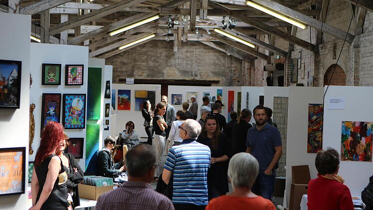 Impressionen von der ersten Auflage der Kunstmesse "Umschlagplatz Coburg"Foto: Jochen Berger
