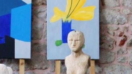 Unser Foto zeigt Kunstwerke, die im vergangenen Jahr bei den Künstlerworkshops entstanden sind. Archivfoto: Werner Vogel